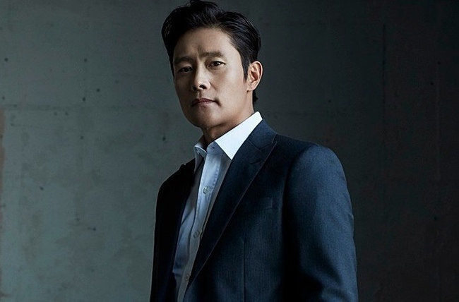 Korean actor Lee Byung Hun in Netflix movie - Lee Ben Hong, Drama, Netflix