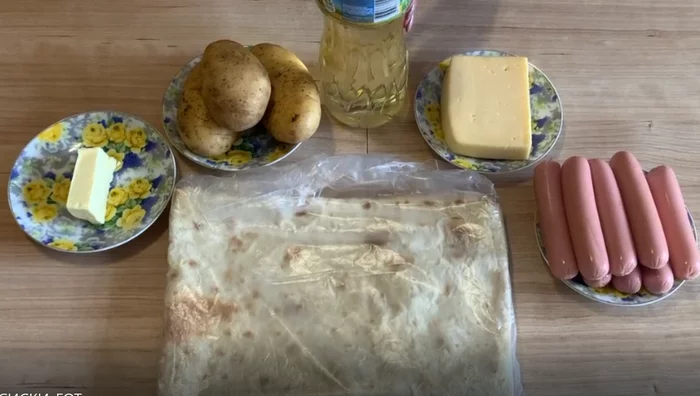 Sausages in pita bread in a potato-cheese coat - My, Sausages, Pita, Snack, Snack, Video recipe, Recipe, Video