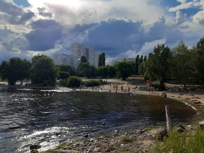 Когда выбрал не слишком удачное время для похода на пляж - Моё, Саратов, Гроза, Пляж, Мобильная фотография