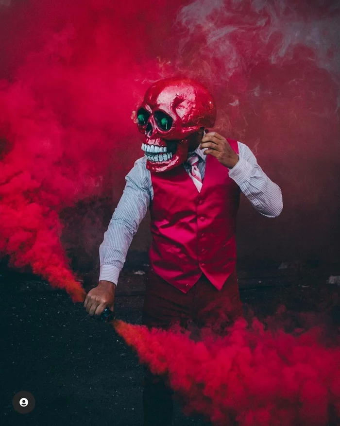 Stylish people remain stylish in any situation - Smoke, Smoke bomb, Color, Performance, Artist, Artist, Mexico, The day of the Dead, , Holidays, Impressions, Show, Longpost