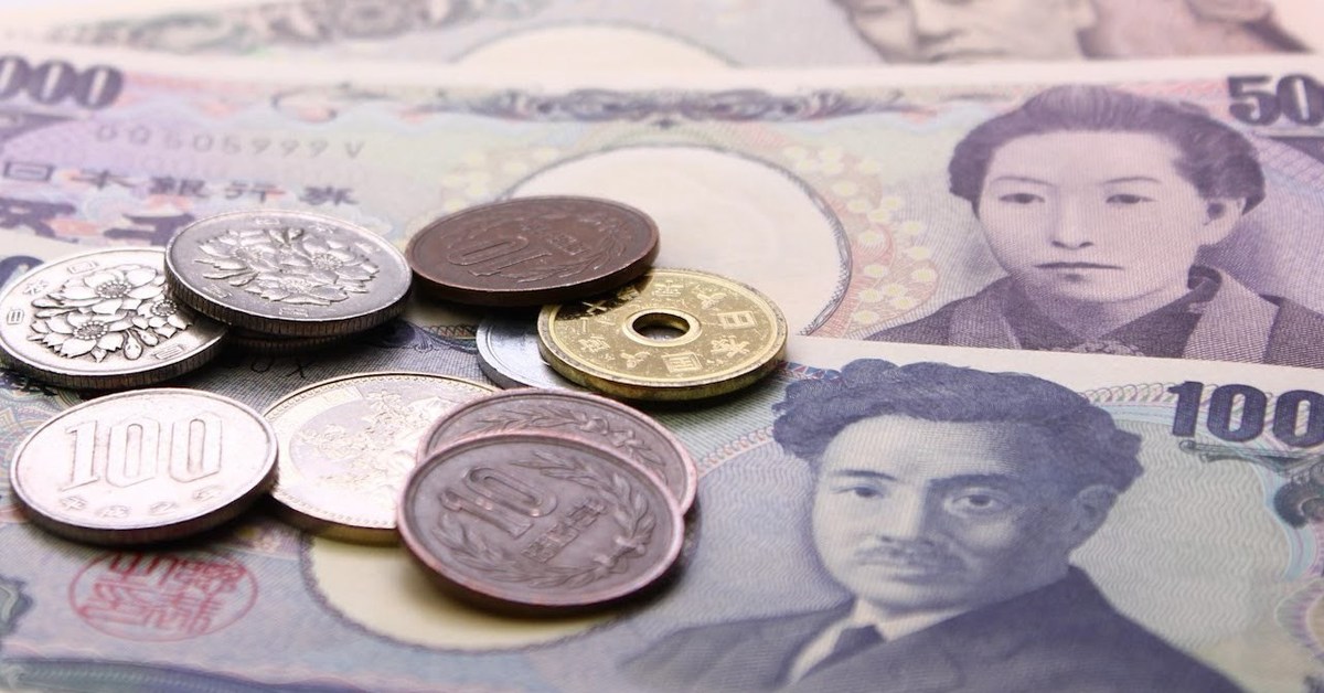 Японская иена фото