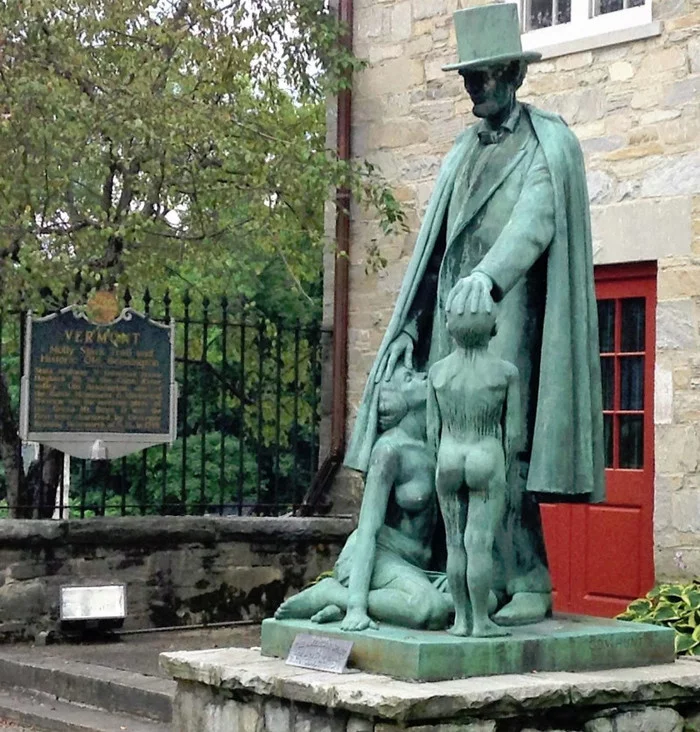 The most infernal Lincoln monument I've ever seen! - NSFW, Monument, USA, Abraham Lincoln, Sculpture, It seemed, Longpost