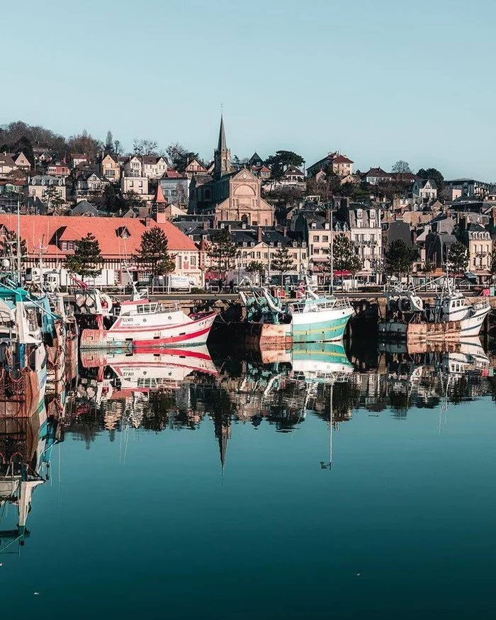 Trouville-sur-Mer, Normandy, France - France, Normandy, English Channel, Sea, Port, Yacht, A boat, Boat, , sights, Longpost