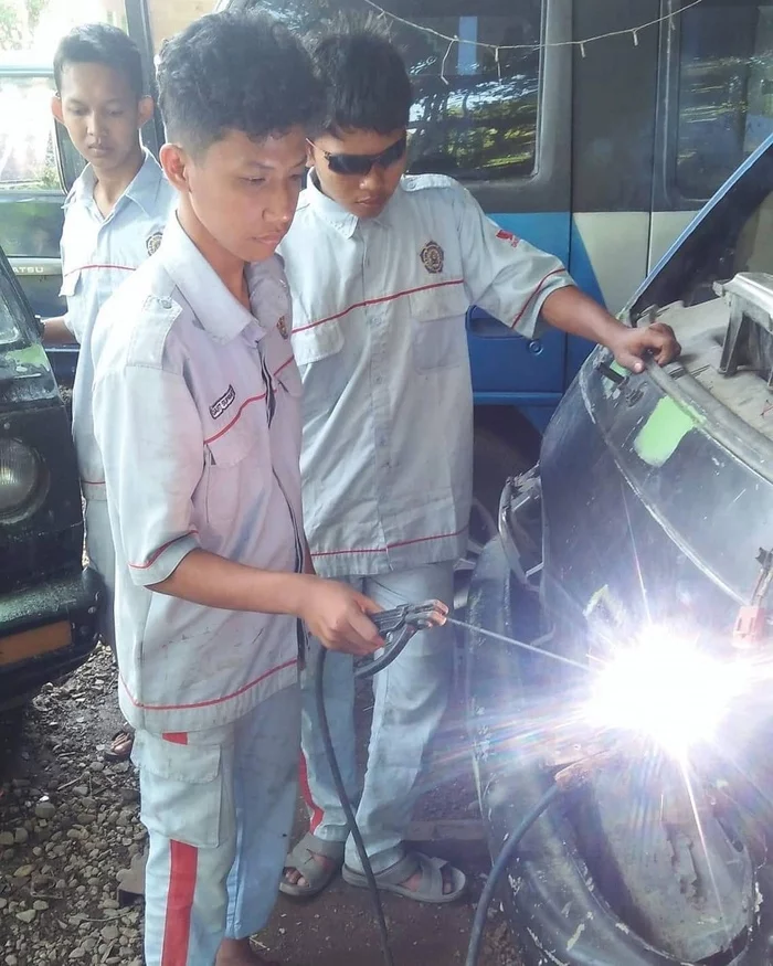 Disposable - Welding, Vision, Students