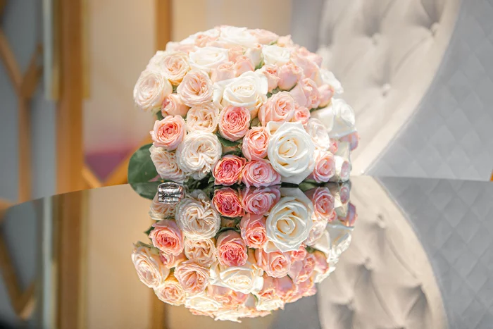Bouquet of roses - Reflection, Wedding photographer, Photographer, The photo, Wedding photography, Wedding, The bride's bouquet, Bouquet, My
