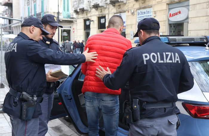 Мошенник, оформлявший итальянские виллы на российских чиновников, задержан в Милане