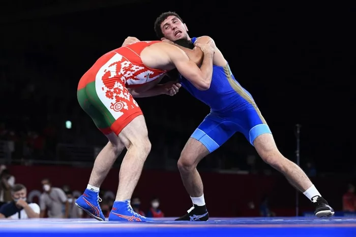 Russian freestyle wrestler wins gold at the Tokyo Olympics - Olympiad 2020, Tokyo, Russia, Fight, Gold, Video