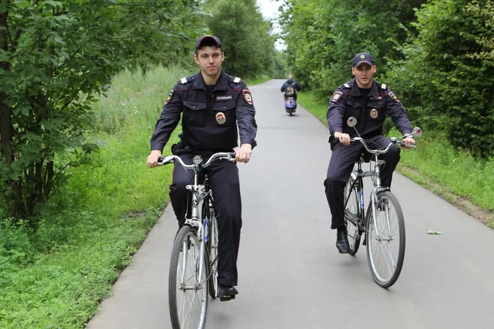 В СОЧИ ЗАДЕРЖАЛИ ПОЛИЦЕЙСКОГО, КОТОРЫЙ КРЫШЕВАЛ НЕЗАКОННЫЙ БИЗНЕС - Коррупция, Взятка, Сочи, Полиция, Крыша, Рэкет