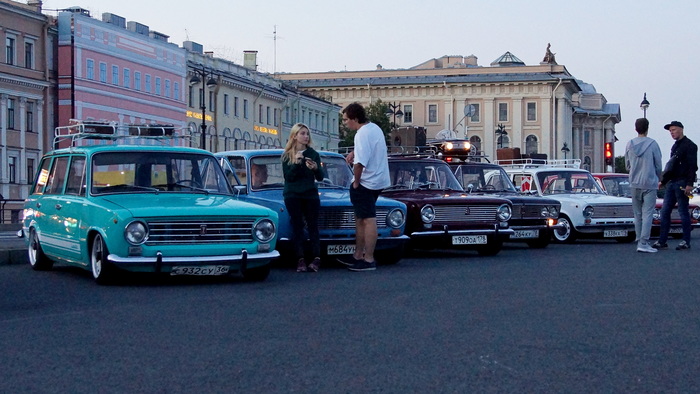 Вы продаете ВАЗов?