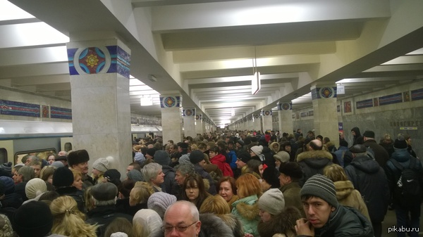 And what will happen if everyone is really transferred to public transport? Maybe stop demonizing cars? - My, Metro, Auto, Moscow, Traffic jams, Opinion, Longpost