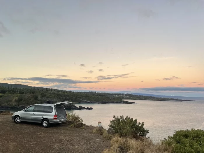 Sunrise over Honolula Bay: Maui, Hawaii - My, dawn, Hawaii, , Pacific Ocean, The bay, Minivan, Living abroad, Video, Vertical video, Maui