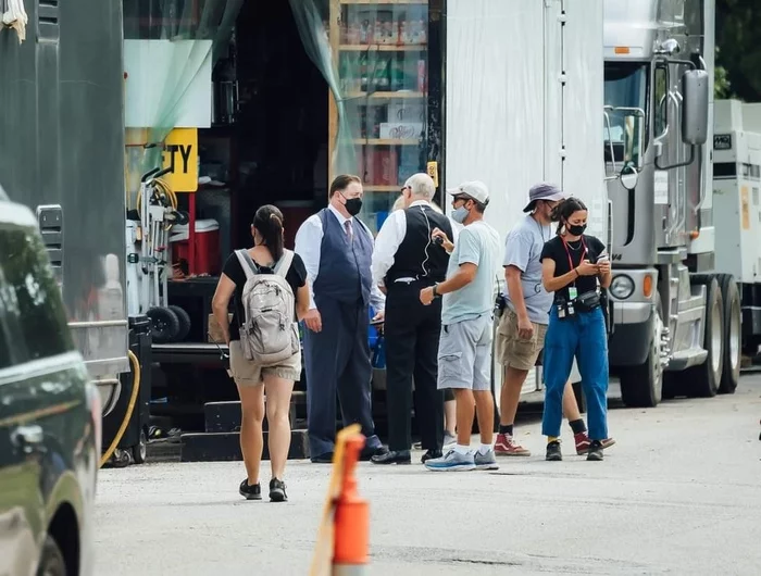 Brendan Fraser and John Lithgow on the set of Martin Scorsese's new film Killers of the Flower Moon - Flower Moon Killers, Martin Scorsese, Brendan Fraser, John Lithgow