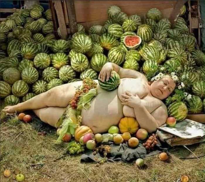 Berries are floating! - NSFW, My, Kherson region, Watermelon, Barge, Politics