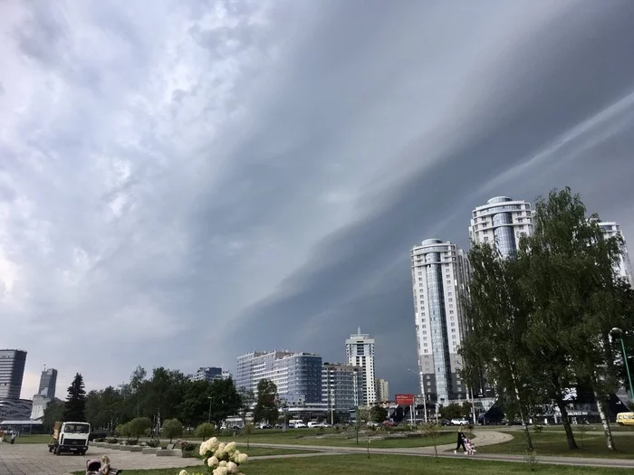 Перед бурей - Моё, Дождь, Стихия, Мобильная фотография, Минск