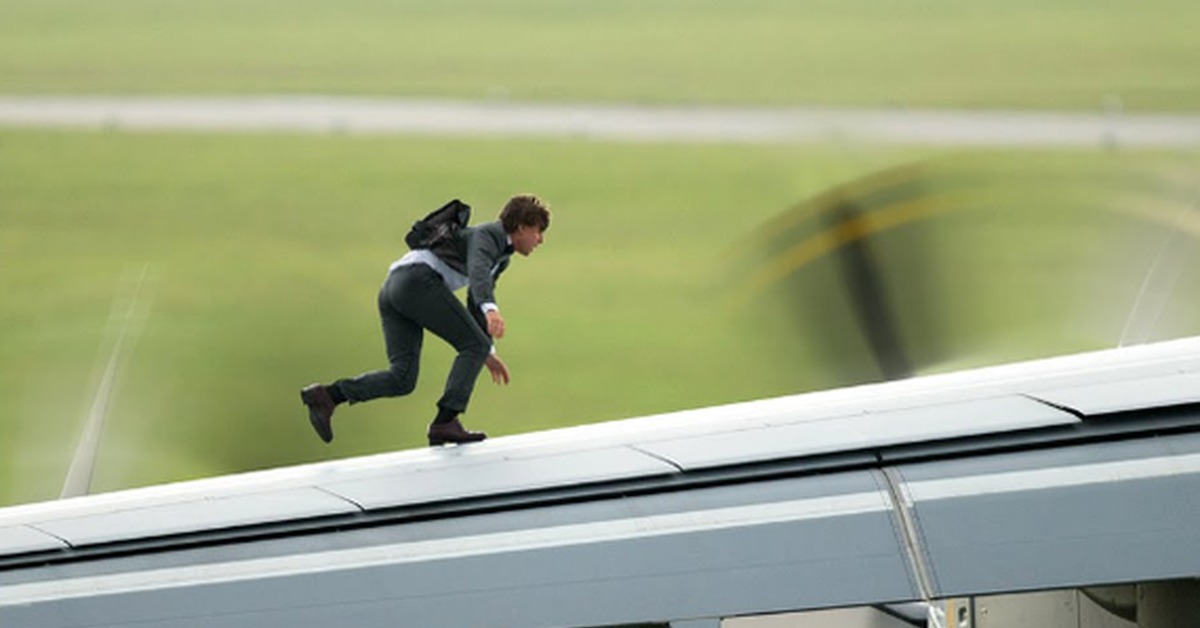 Pictures from recent events - Tom Cruise, Afghanistan, Longpost