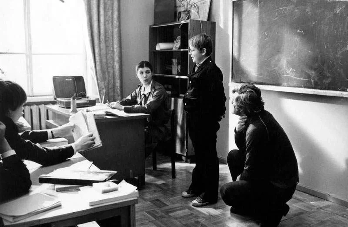 чего только нет на этом на белом на свете слушать. 1629286016136933730. чего только нет на этом на белом на свете слушать фото. чего только нет на этом на белом на свете слушать-1629286016136933730. картинка чего только нет на этом на белом на свете слушать. картинка 1629286016136933730. «Хоть глазочком заглянуть бы» — это замечательная детская песня, которую можно слушать онлайн, или бесплатно скачать в формате mp3. Если вы хотите выучить текст песни наизусть, просто распечатайте слова в формате PDF и пойте под наши минусовки.Детские песни станут отличным подарком или музыкальным сопровождением на любой праздник. Их можно слушать онлайн во время проведения детской дискотеки, конкурсов, чаепития, утренника, танцев, игр, зарядки и других мероприятий.Детская песня «Хоть глазочком заглянуть бы» обязательно понравится не только детям, но и их родителям, поэтому мы предлагаем перейти в раздел песни из старых Советских фильмов и послушать весь сборник. Песни подобраны для детей разного возраста, здесь каждый подберёт себе музыку по вкусу.