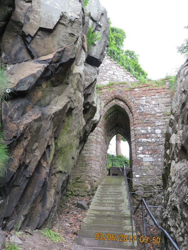 Dumbarton Rock, the capital of an ancient kingdom and the failure of German aviation - My, Story, Locks, Scotland, Britta, Travels, Longpost