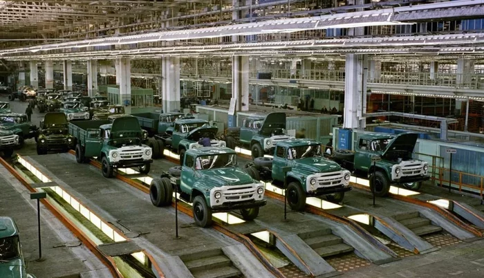 Mexico stopped supplying ZIL-130 trucks to Russia due to US sanctions - My, Zil, Mexico, Sanctions, ZIL-130, Satire, Humor, IA Panorama