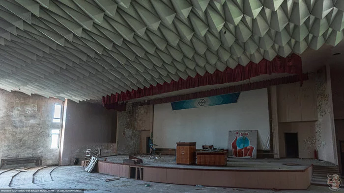 Советский завод, который выпустил миллионы биноклей. Что от него осталось сейчас? Заброшенное, Заброшенный завод, СССР, Производство, Реквием по заводу, Длиннопост Советский завод, который выпустил миллионы биноклей. Что от него осталось сейчас? Заброшенное, Заброшенный завод, СССР, Производство, Реквием по заводу, Длиннопост