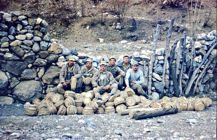 Руха афганистан что это. 1629647347163924148. Руха афганистан что это фото. Руха афганистан что это-1629647347163924148. картинка Руха афганистан что это. картинка 1629647347163924148. «… это не красивая легенда об «афганской» войне, а моя попытка рассказать о нас, простых ребятах, шагнувших слишком рано на порог мужской зрелости… Это книга о нас, о тех, благодаря которым, Советский Союз вынес десятилетнее испытание этой «необъявленной» войной, показав всему миру преданность идеалам и высочайший дух советского солдата». А. Климнюк Руха афганистан что это. 1629647347163924148. Руха афганистан что это фото. Руха афганистан что это-1629647347163924148. картинка Руха афганистан что это. картинка 1629647347163924148. «… это не красивая легенда об «афганской» войне, а моя попытка рассказать о нас, простых ребятах, шагнувших слишком рано на порог мужской зрелости… Это книга о нас, о тех, благодаря которым, Советский Союз вынес десятилетнее испытание этой «необъявленной» войной, показав всему миру преданность идеалам и высочайший дух советского солдата». А. Климнюк