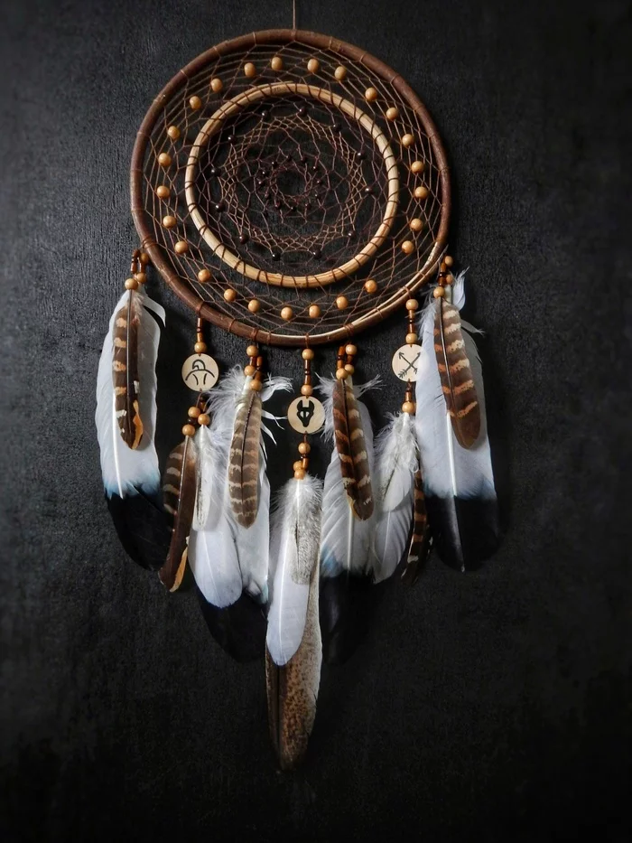 Dreamcatcher Call of the Ancestors - My, Dreamcatcher, Indians, Handmade, With your own hands, Needlework without process, Needlework, The photo, Feathers, , Hobby, Design, Interior Design, Decor, Amulet, Esoterics, Shamans, Longpost