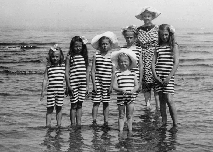 Beach 100 years ago - Beach, Beach season, Relaxation, Resort, Story, История России, Russia, The photo, , Images, Black and white, Longpost