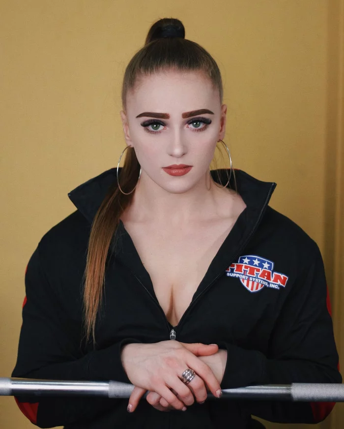 Julia Vins (@julia_vins) - NSFW, Yulia Vins, Strong girl, The photo, Girls, Sports girls, Powerlifting, Body-building, Bodybuilders, Video, Longpost