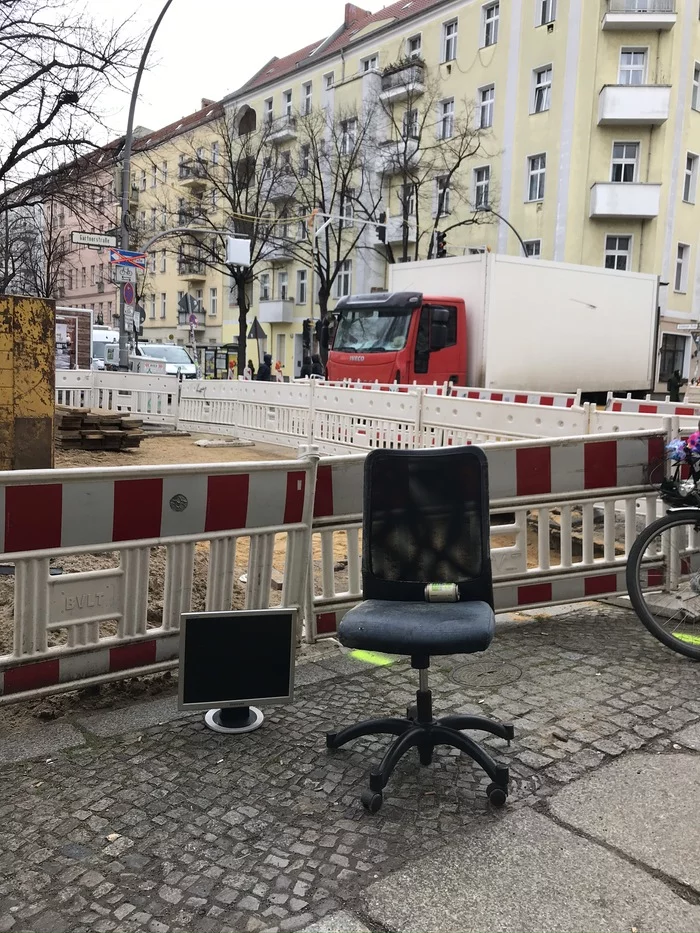 The answer to the post “What if someone stumbles and breaks?” - My, Germany, Road repair, Safety, Reply to post