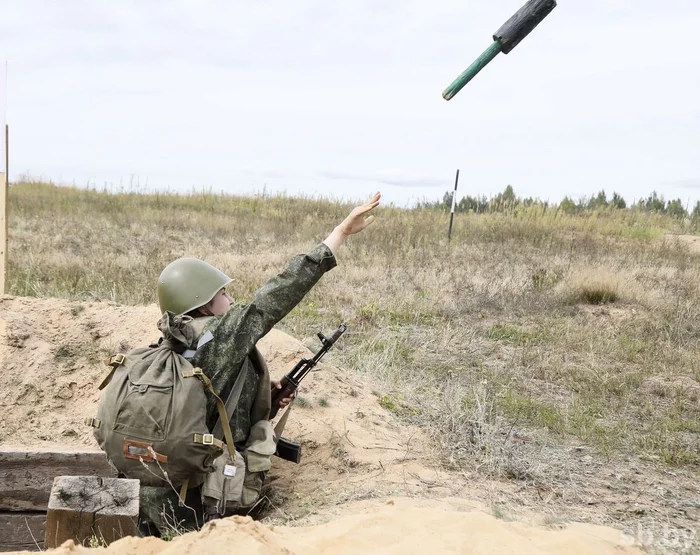 Belarusian army successfully tested new grenades against Lithuanian heavy tanks - Republic of Belarus, Teachings, Army, Politics