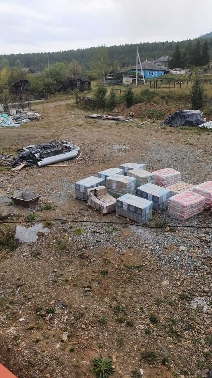 В Свердловской области не могут достроить школу из-за отсутствия отечественных строителей Свердловская область, Лесной, Режим, ФСБ, Мигранты, Строители, Школа, Буддисты, Длиннопост