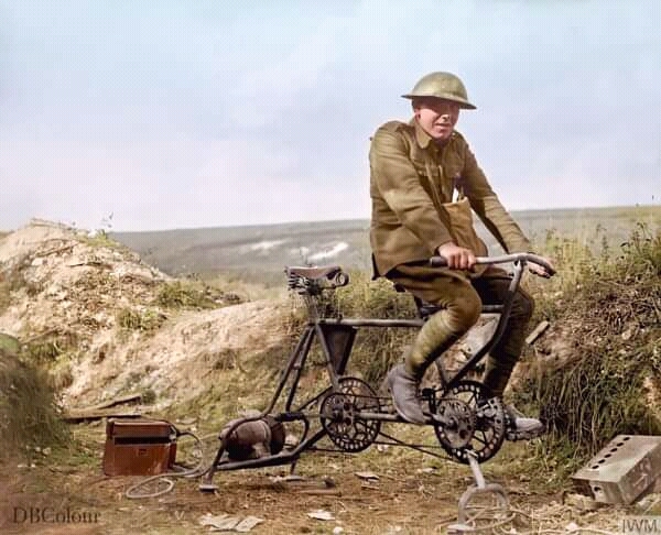 motor soldier - World War I, The soldiers, Trenches, Generator