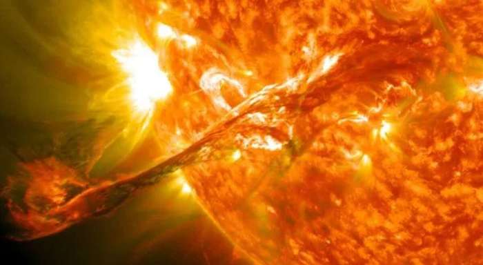 'Internet apocalypse' could hit Earth with next solar storm - Space, The sun, Flash, Internet, Planet Earth, Longpost