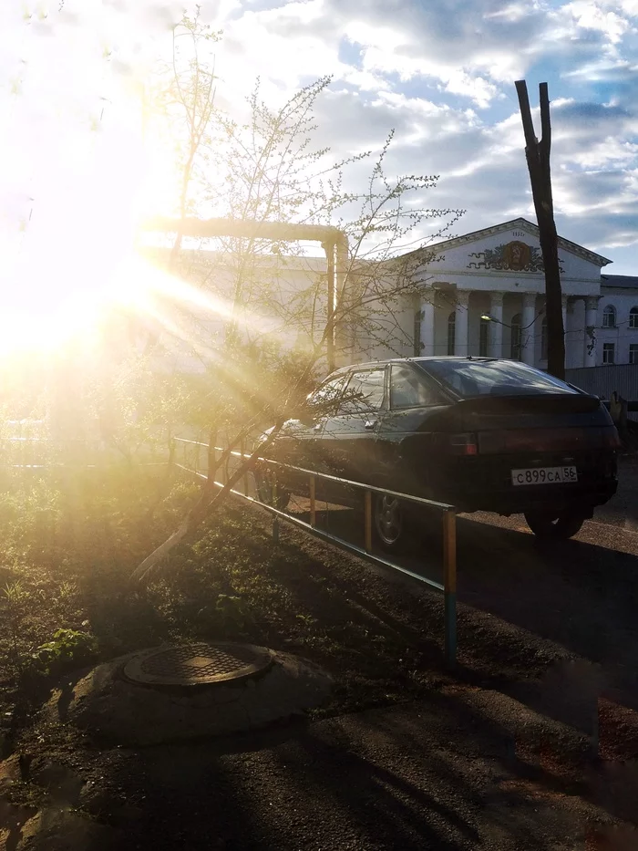 sunny day - My, Mobile phones, The photo, The sun, Day, Our Small Town, Town, Buzuluk