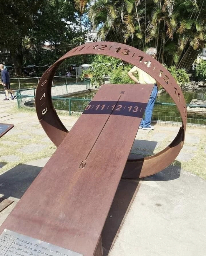 Солнечные часы