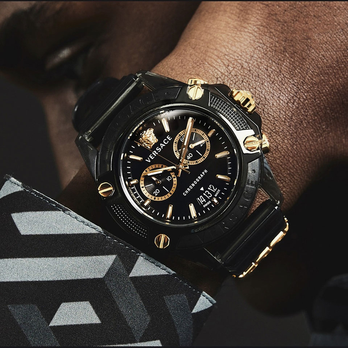     . Versace Icon Active Chronograph ,  , , , ,  