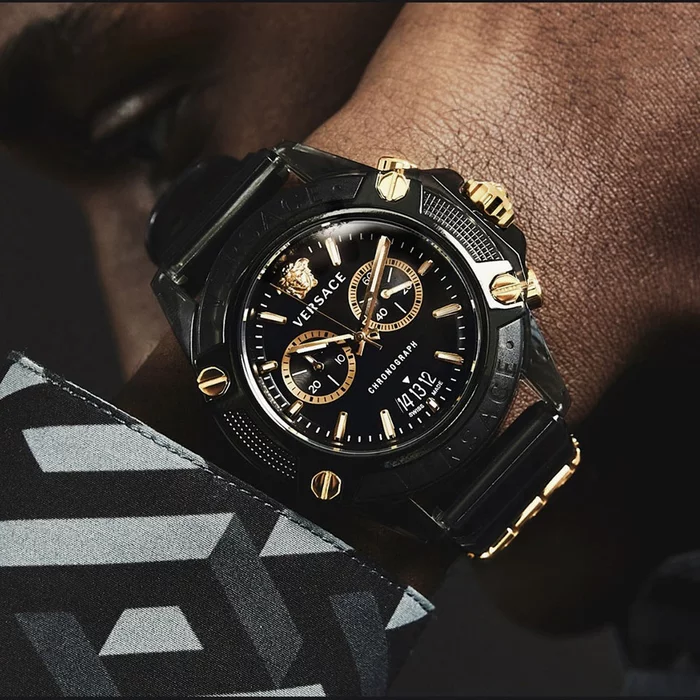 Комбинация спортивного стиля и авангарда. Versace Icon Active Chronograph - Часы, Наручные часы, Мода, Стиль, Новинки, Донателла Версаче