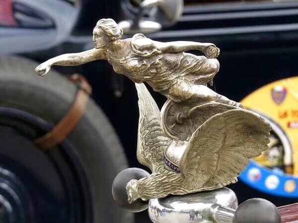 Автомобильные эмблемы | Пикабу