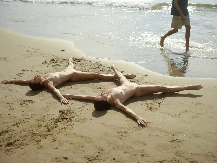 Julietta & Magdalena Beach Warm Up - NSFW, Hegre-Art, Erotic, Girls, Ballerinas, Labia, Breast, Good body, Beach, Longpost