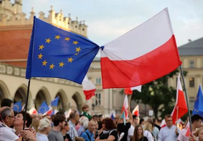 BUSINESS WARS #7 The European Court ordered Poland to pay the EU €500,000 a day - My, Politics, European Union, Sanctions, Business, Competition