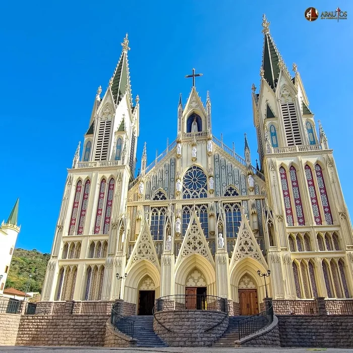 Monastery in Brazil built in 2005-2008 by the Catholic order Messengers of the Gospel - Architecture, Neo-Gothic, Brazil, Longpost