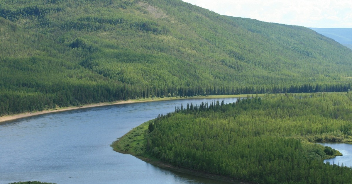 Река в якутии 9. Ыгыатта (река). Река Вилюй Якутия. Природа Якутии река Вилюй. Ыгыатта река на западе Якутии.