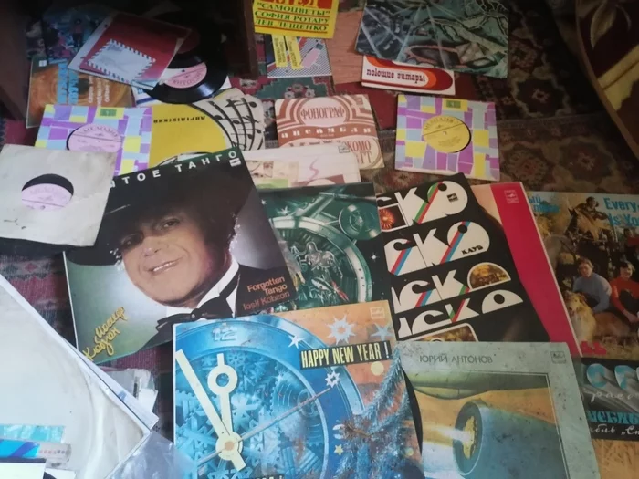 Treasure on the veranda - My, Longpost, Vinyl records, Find, the USSR, Music, Story