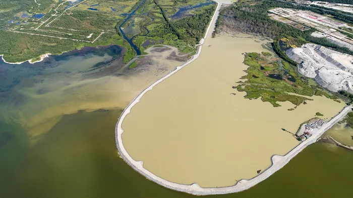 The dam (turned out to be a sump) on Lake Bolshoy Vudyavr in Kirovsk - My, Lake, Big Woodyavr, Kirovsk, DJI Phantom 4, Murmansk region