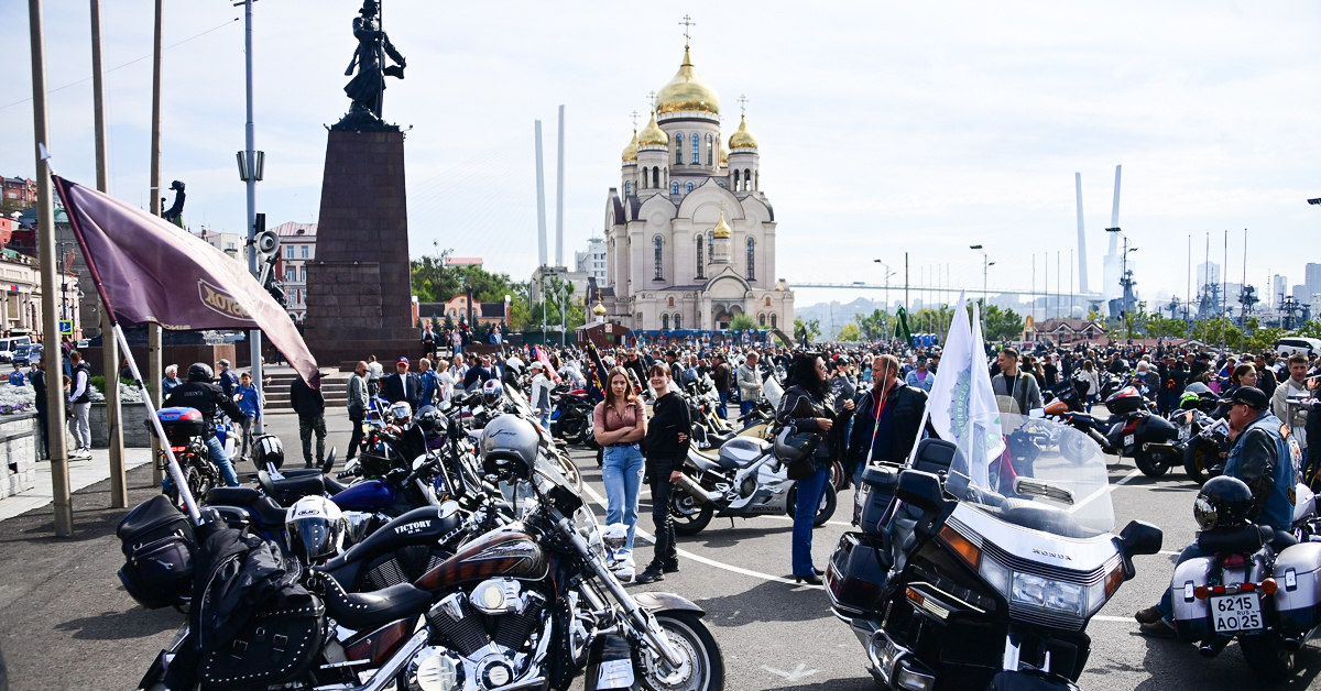 Мотоцикл владивосток. Байкеры Владивостока. Байкеры Владивостока и Приморья. Питер-Владивосток на мотоцикле. Закрытие байкерского сезона Сахалин 2012.