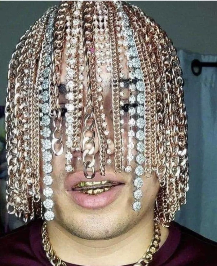 Mexican rapper Dan Sur implants hooks in his head with gold chains hanging from them. - Beauty requires sacrifice, Rapper, Idols, , Longpost