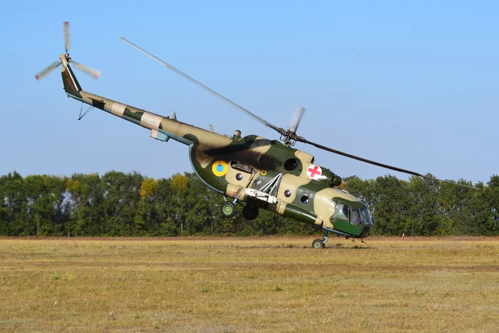 On the front wheel - Helicopter, Mi-17, Takeoff, Run-up, The photo