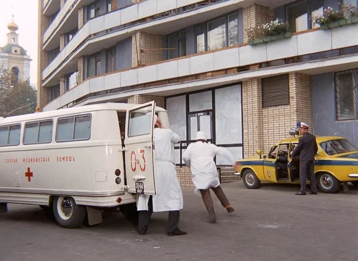 Как сейчас выглядят места, где Гайдай снимал Иван Васильевич меняет профессию Иван Васильевич меняет профессию, Фильмы, Фото со съемок, Длиннопост, Было-Стало, Фотография Как сейчас выглядят места, где Гайдай снимал Иван Васильевич меняет профессию Иван Васильевич меняет профессию, Фильмы, Фото со съемок, Длиннопост, Было-Стало, Фотография