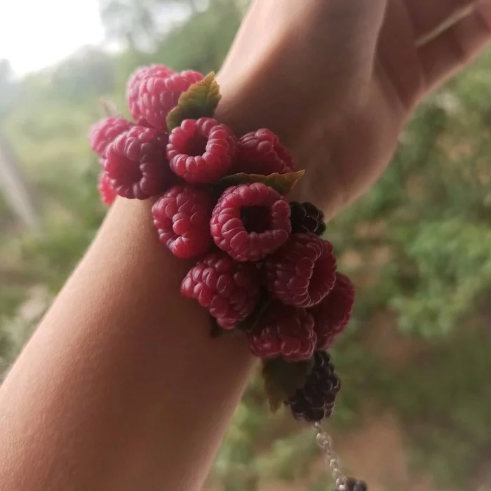 Raspberry bracelet made of polymer clay - Longpost, Beautiful, Accessories, Decoration, Polymer clay, Лепка, , Realism, Berries, Handmade, Blackberry, Raspberries, Needlework, Needlework without process, A bracelet, My