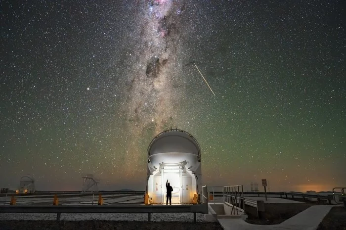 Угольный мешок над VLT - Космос, Vlt, Телескоп, Туманность