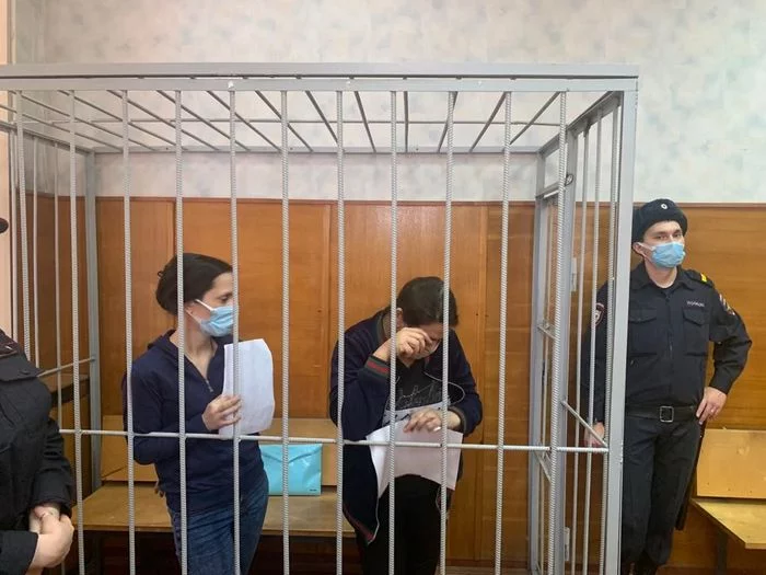 Cinderella and her accomplice who robbed pensioners were sentenced in Yekaterinburg (VIDEO) - Negative, Yekaterinburg, Gypsies, Fraud, Retirees, Court, Video, Longpost